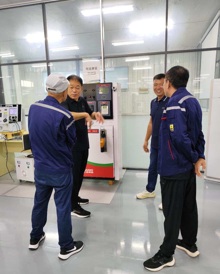 重要客户莅临郑州盈嘉石油工程技术有限公司参观考察 共谋智慧油库建设新篇章